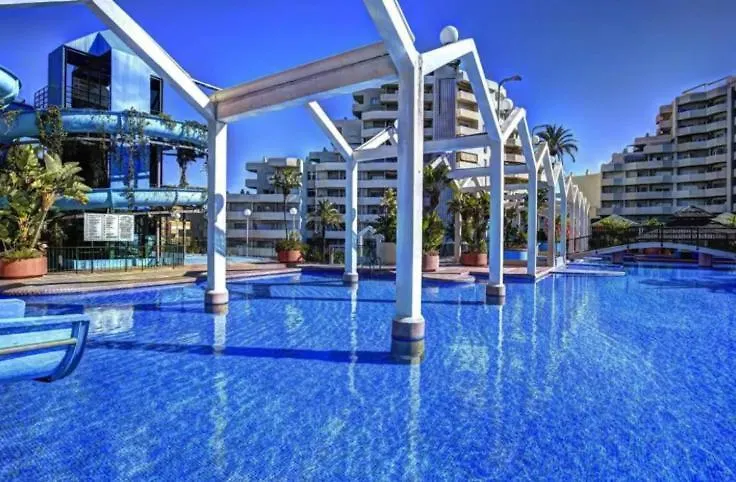 Benal beach suite II, estudio con parque acuático y vistas al mar. Benalmádena Apartamento