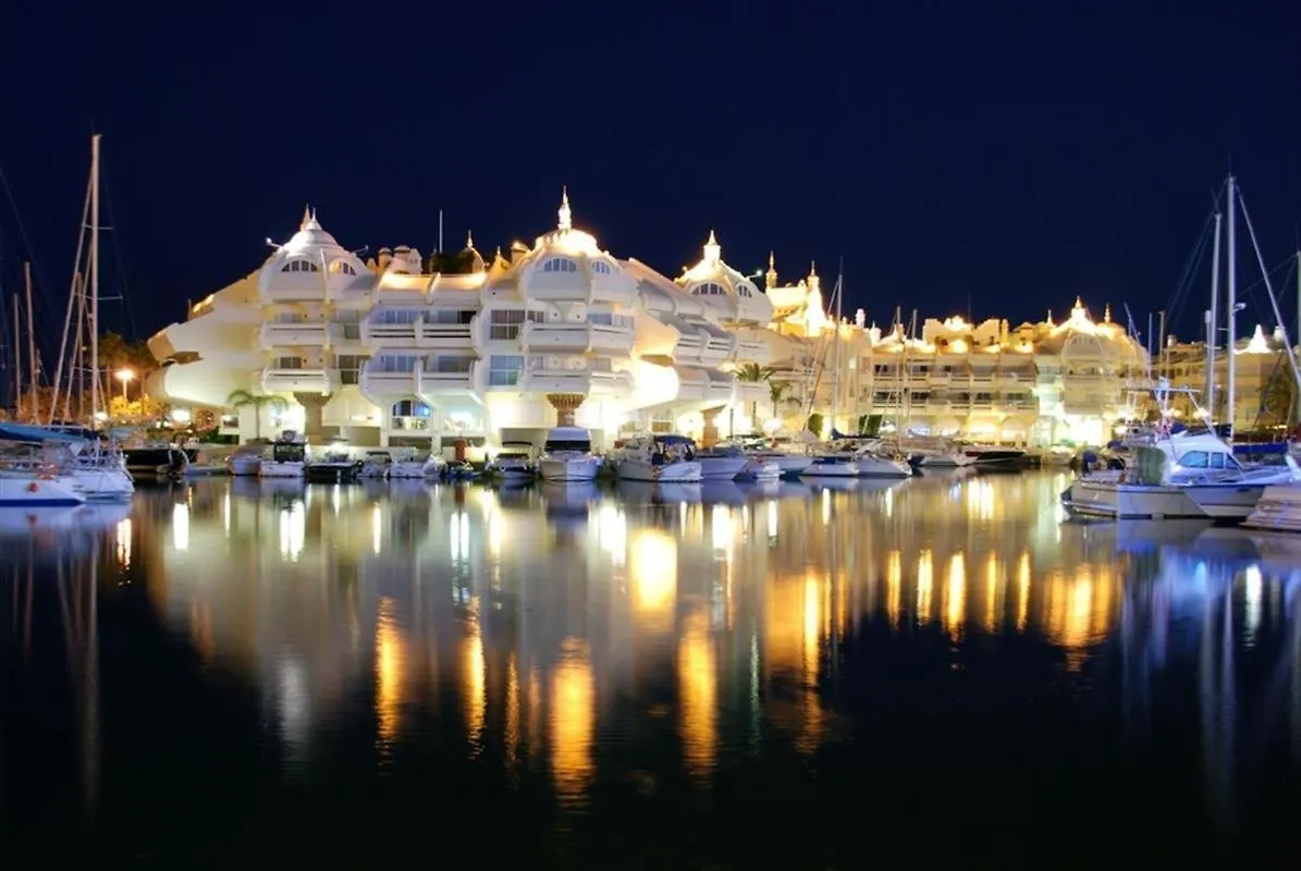 Benal beach suite II, estudio con parque acuático y vistas al mar. Benalmádena