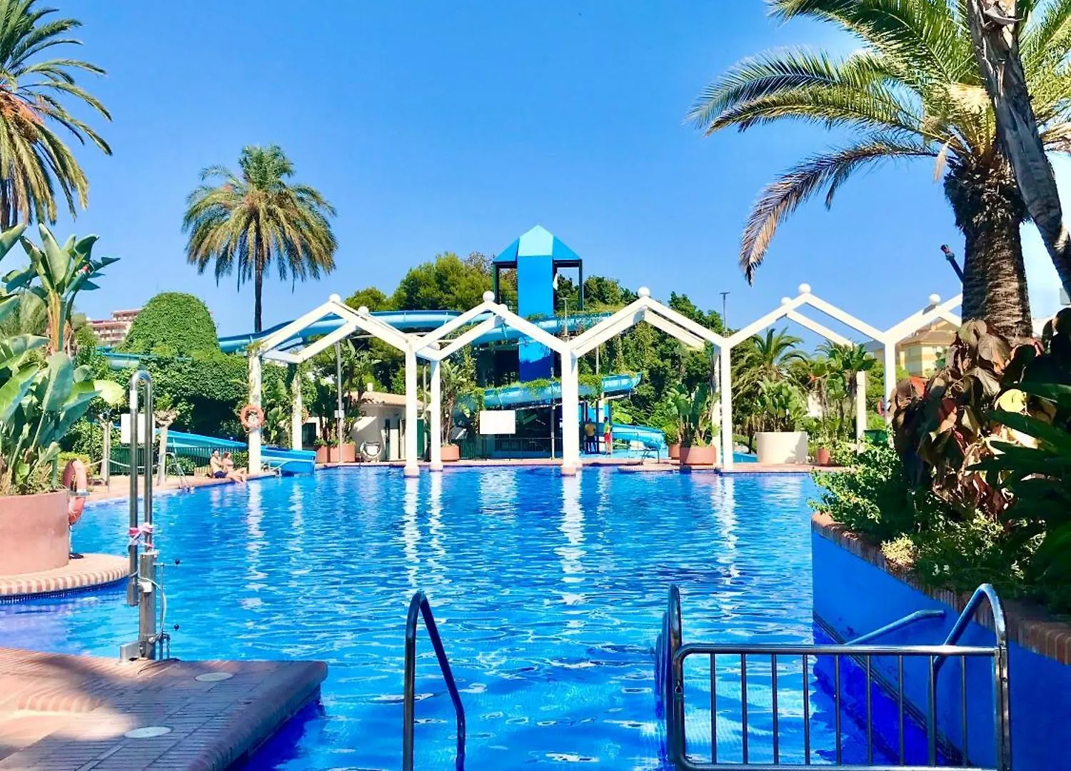 Benal beach suite II, estudio con parque acuático y vistas al mar. Benalmádena España